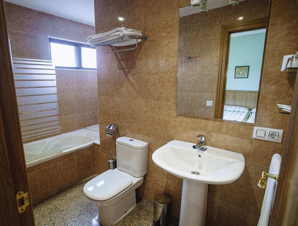 Hotel Hospederia Puerta De La Catedral Ciudad-Rodrigo Pokoj fotografie